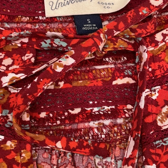 Universal Thread top - Picture 6 of 8